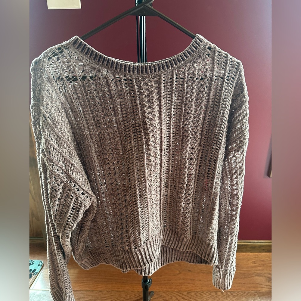 American Eagle oversized medium crocheted soft sweater